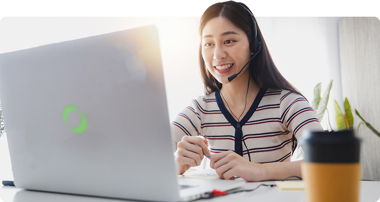 What Skills and Tools Does a Salesperson Need